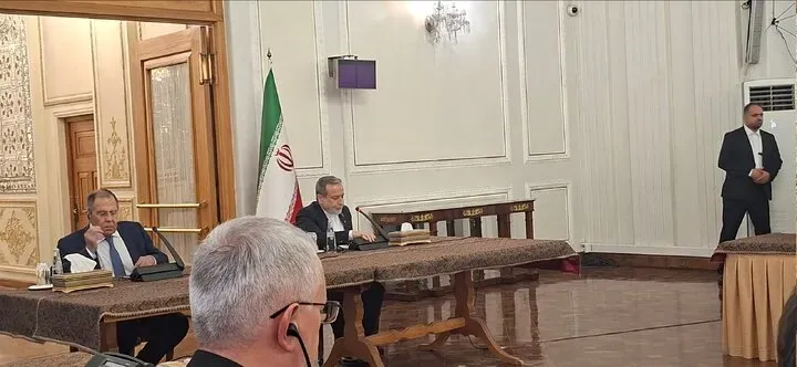 عراقچی: به همکاریهای خود در سطح بریکس، شانگهای و اتحادیه اقتصادی اوراسیا ادامه خواهیم داد