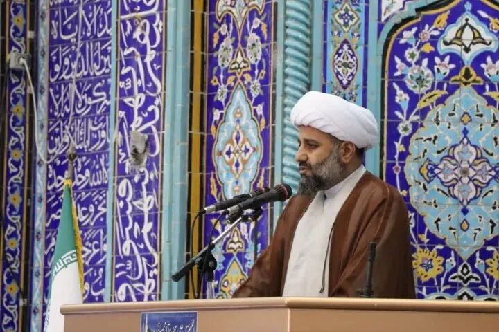 امام جمعه خارگ: ایران برای سناریوهای مختلف دشمن آماده است