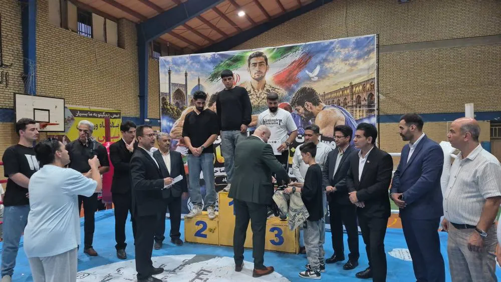 اجرای برنامه های ورزشی و فرهنگی در هفته تربیت بدنی در شهرستان برخوار