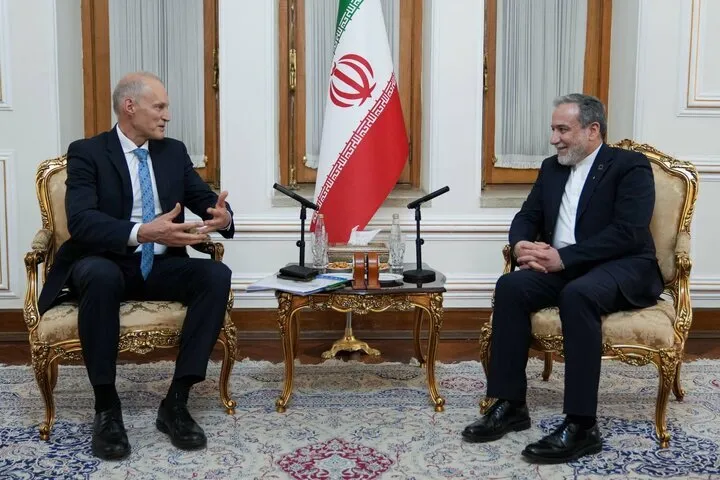 عراقچی: ایران در دفاع از حاکمیت ملی و تمامیت ارضی خود درنگ نمیکند