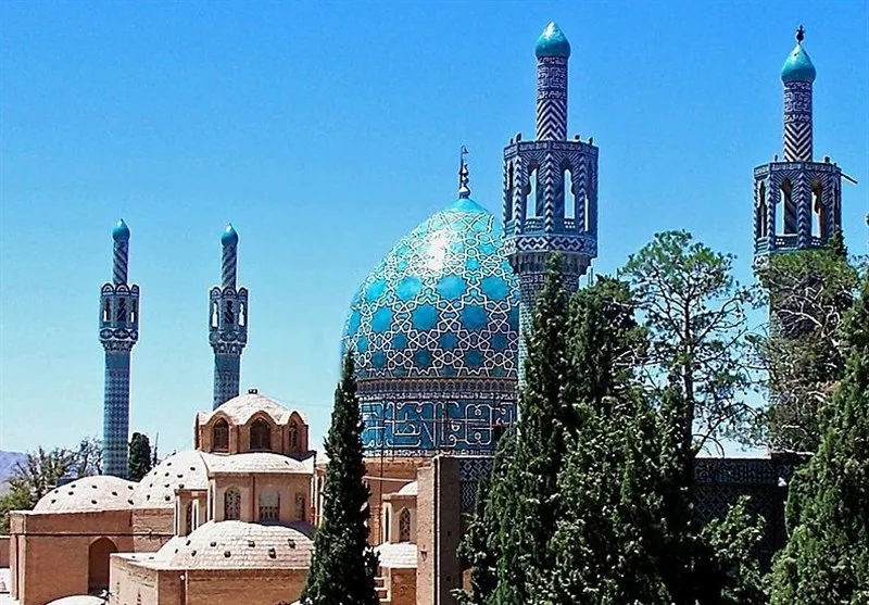 مرمت گنبد آرامگاه شاه نعمت‌الله ولی ماهان آغاز شد