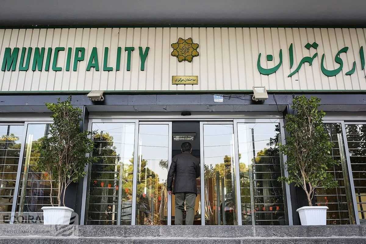 زاکانی: اعتبار طرح چشمروشنی بین ۳.۵ تا ۴ میلیون تومان در ماه خواهد بود/ از مردم تهران بابت کندهکاریها، گرد و غبار و ترافیک عذرخواهی میکنم