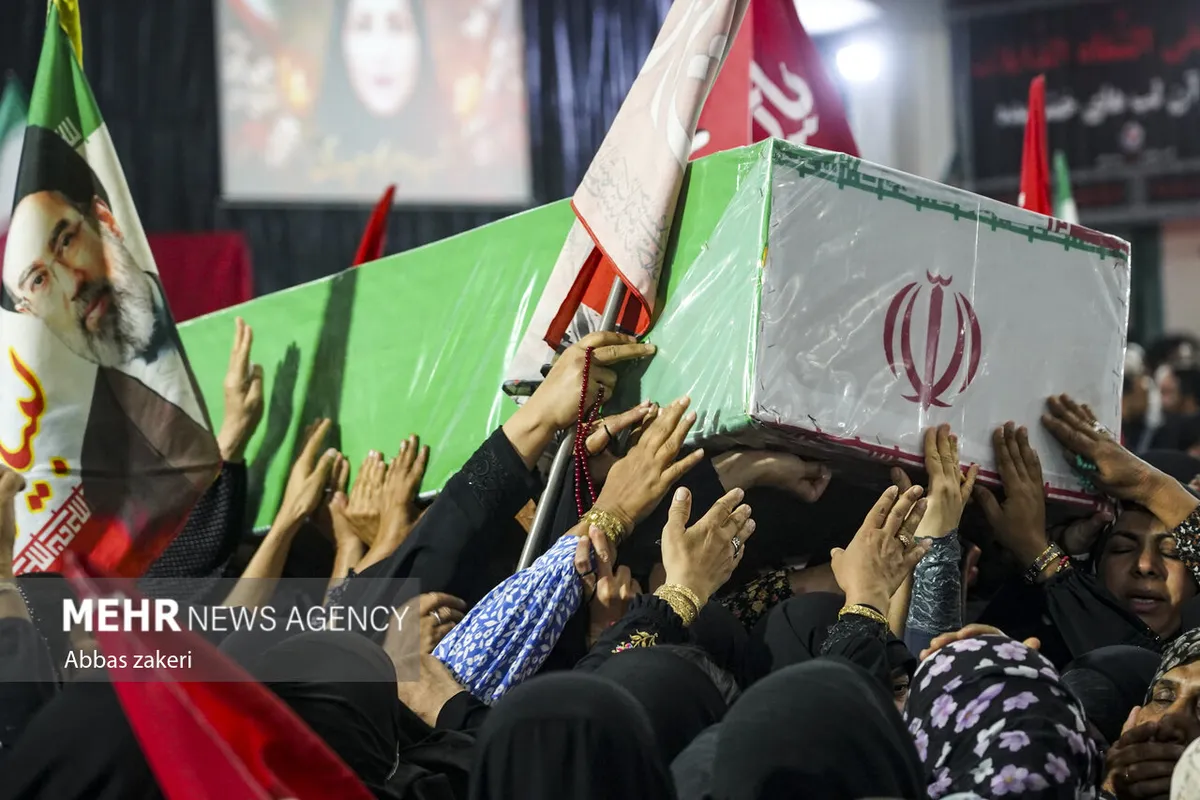 پیکر مطهر شهید هوشنگ کاظمیان جزی در گز برخوار آرام می‌گیرد