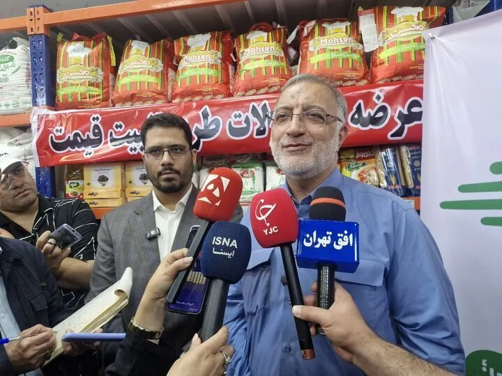زاکانی: هیچکس نباید در تهران با گرسنگی سر بر بالین بگذارد/ دو نفر از عزیزان گفتند ترامپ اولتیماتوم داده ما میدانیم که او به فضل الهی هیچ غلطی نخواهد