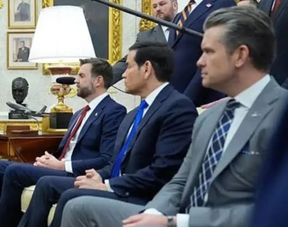 انبیسی به نقل از منابع: دولت ترامپ خواهان توافقی است که مسائل مهمی مانند برنامه هستهای ایران، را حل کند/ واشنگتن علاقهای ندارد تا بار دیگر با تهران به یک یادداشت تفاهم درباره تنگه هرمز دست یابد و مذاکرات هستهای را به آینده موکول کند