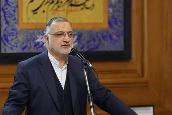 زاکانی از ورود اتوبوسهای برقی به تهران خبر داد / «محاصره آمریکایی نتوانست جلوی ما را بگیرد»