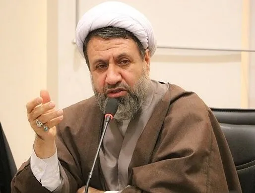 تاکید بر هوشمندسازی شبکه پستی در دیدار کارکنان پست با امام جمعه کرمان