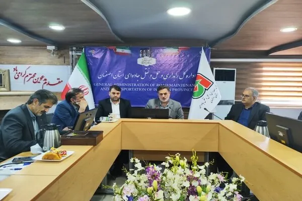 دادستان اصفهان خواستار شناسایی شبکههای قاچاق سوخت شد