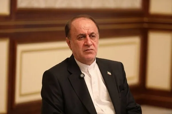 توضیحات نایب رئیس مجلس درباره نماینده زندانی؛ نگذاریم اختلافات به دادگاه بکشد / نمایندگان خواستار استیضاح وزرا با پزشکیان جلسه می‌گذارند