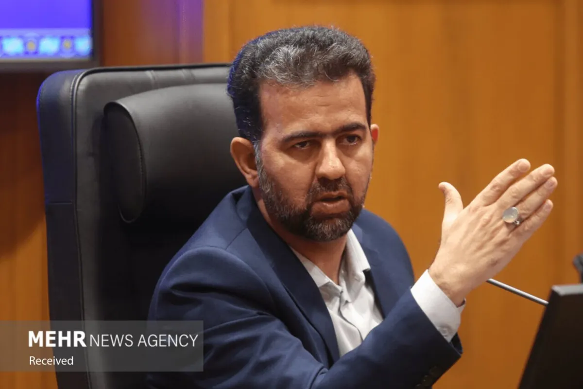 امراللهی:دولت جهت تأمین ناوگان حملونقل عمومی موانع واردات رابرطرف کند