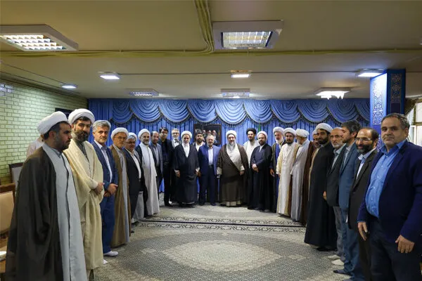 دیدار جمعی از فعالان، نخبگان و دغدغهمندان فرهنگی با امام جمعه تبریز