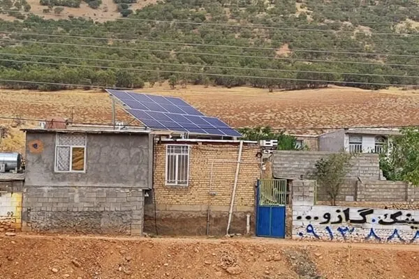 بهرهبرداری از ۱۷ نیروگاه خورشیدی در شهرستان فلارد