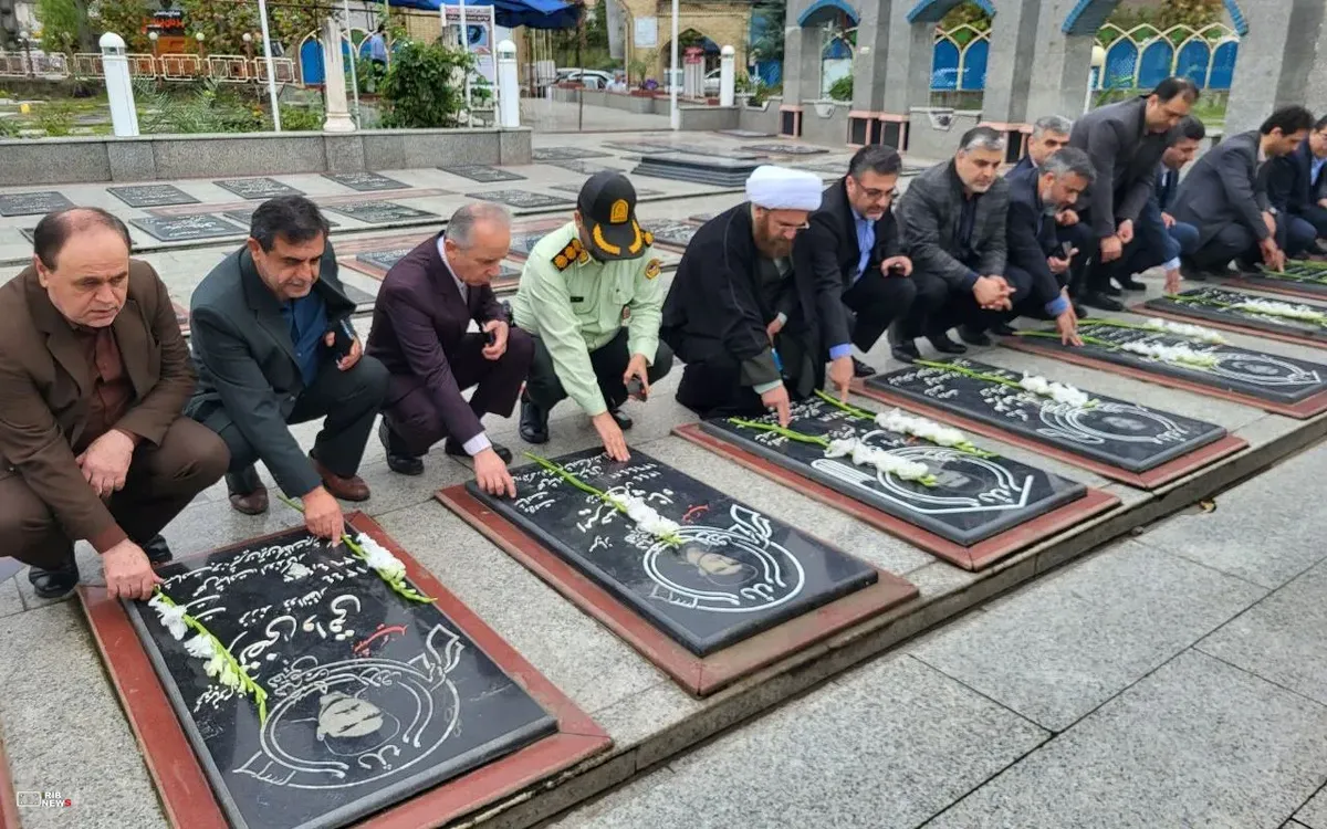 گلباران مزار شهدای گیلان به مناسبت هفته نیروی انتظامی
