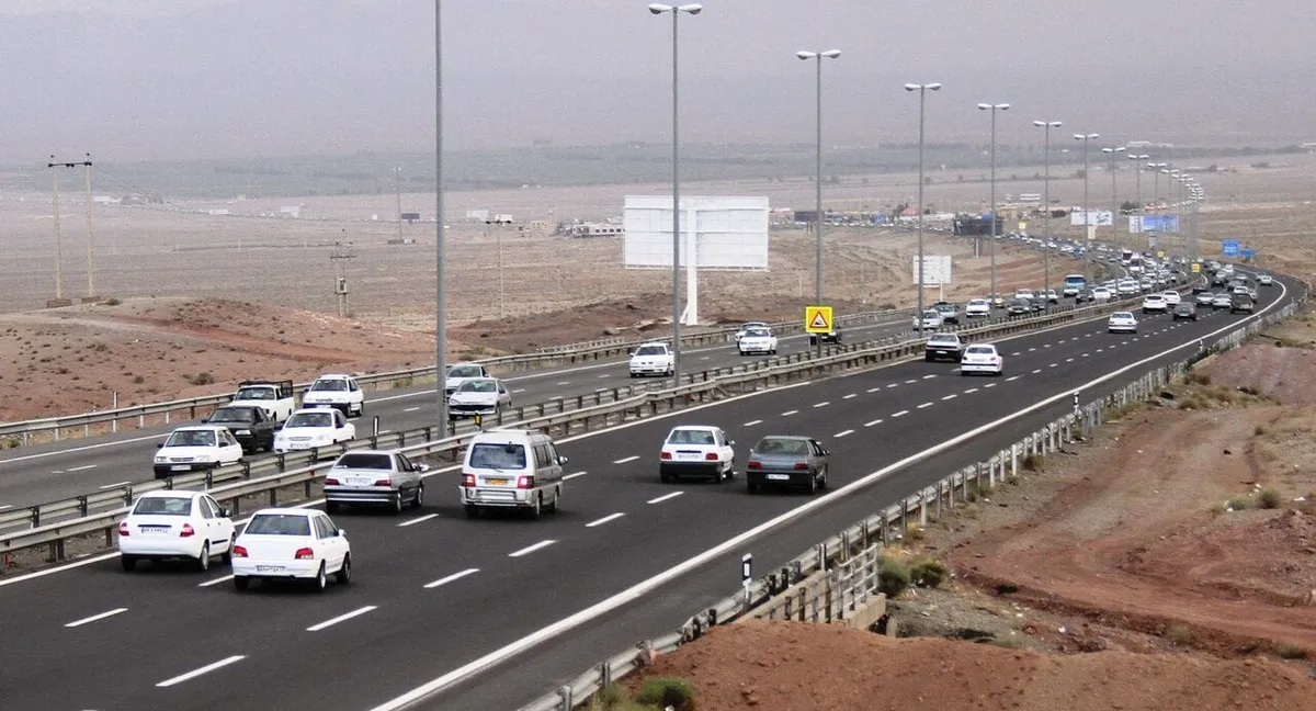 افتتاح ۱۸ کیلومتر از باند دوم جاده لار به جهرم و بندرعباس، به زودی