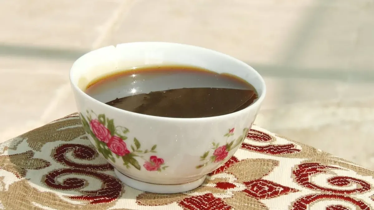 آغاز فرایند ثبت ملی شیره انگور تیران در غرب اصفهان