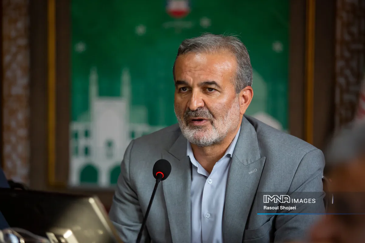 ضوابط شهری را با مشارکت مردم و در چارچوب قانون اصلاح کنیم