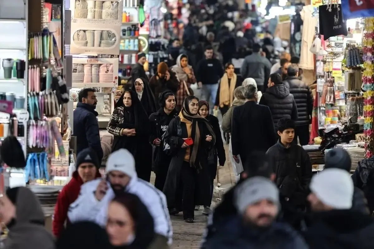 عقبگرد درآمد و هزینه خانوار ایرانی/ سفره رفاهی ایرانیها کوچک شد