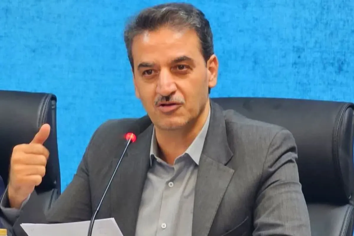 تأکید معاون استاندار یزد بر تشدید نظارت‌ها برای کاهش آلودگی هوا