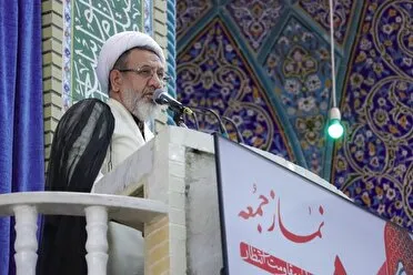 امام‌جمعه کرمان: آسان‌گیری و استمرار، دو اصل کلیدی در تربیت فرزندان است