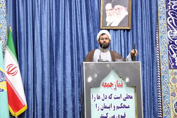 امامجمعه دلگان: نباید از کنار هدف قرارگرفتن حافظان امنیت با سکوت گذشت