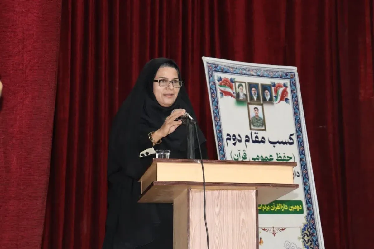 برگزیدگان قرآنی شهرستان دیر تجلیل شدند