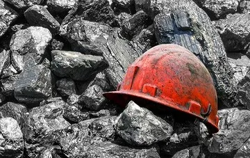 حادثه تلخ در معدن اردکان؛ جان‌باختن یک کارگر بر اثر ریزش معدن