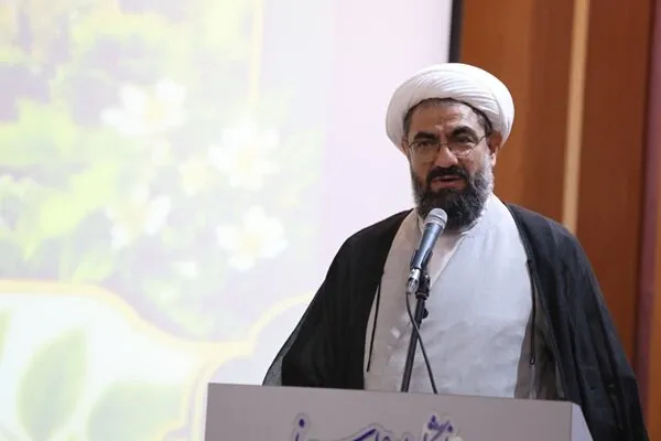 تعامل سازنده جریانهای سیاسی باید در مسیر حل مشکلات مردم باشد
