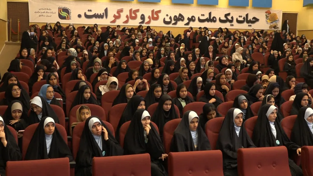 حضور بیش از ۷۰۰ نوجوان دختر در جشن دوسالگی هیئت بهشت بافق