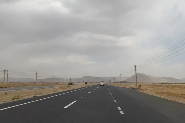 تکمیل عملیات آسفالت محور طاقانک به سمت سه‌راهی خوزستان
