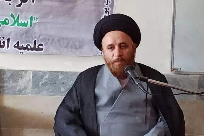 توصیه امام جمعه تربت حیدریه به مسئولان در شرایط جنگی؛ باید بین راهکارهای کارشناسی برای حل مشکلات مردم و عقبنشینی مقابل دشمن تفاوت قائل شد