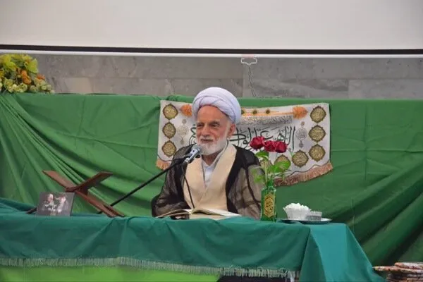 دری نجفآبادی: آموزههای اسلامی در متن زندگی جاری شود