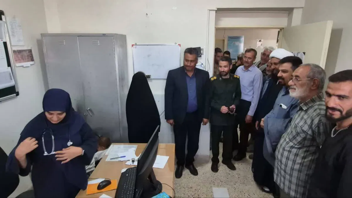 خدمت رسانی تیم پزشکی جهادی در شهر جنت‌آباد شهرستان صالح‌آباد
