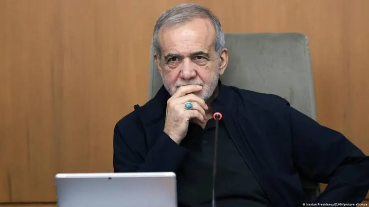 پزشکیان: با هر رسانه و تبلیغی نمی‌توان ادعای مسلمانی کرد/ اگر بدون اینکه به کسی ایراد بگیریم، گره باز می‌کردیم، به اینجا نمی رسیدیم