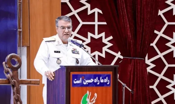 در همان روز نخست جنگ ۴۰ روزه، با موشک کروز راهبردی ناو آبراهام لینکلن را هدف قرار دادیم؛ بعدها گفته شد که این ناو دچار حریق شده، اما در تصاویر آثار پارگی بدنه و تغییر شکل سازه مشاهده میشد که نشان دهنده اصابت موشک بود/ در برخی عملیاتها فاصله ما با نیروهای آمریکایی گاهی به کمتر از ۵۰ متر میرسد/ آم