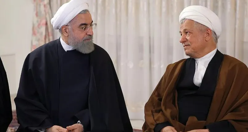 خاطرات هاشمی ۳ آبان ۱۳۸۲: دکتر روحانی در دانشگاه شاهرود، درصدد توجیه دانشجویان بوده که عدهای اعتراض کرده و جلسه را متشنج کردند