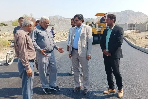 آسفالت و جدول‌گذاری معابر قلعه‌کمیز با اعتبار ۶۳ میلیارد ریالی