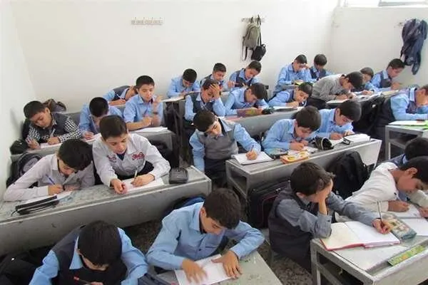 همه مدارس استان بوشهر حضوری است؛ پیگیری آموزش در کلاس‌های درس
