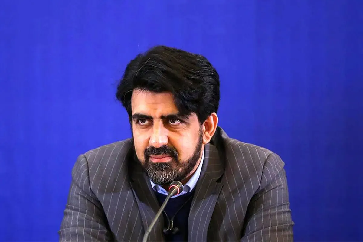 تهران نباید چهره جنگزده داشته باشد / مترو و بیآرتی رایگان شد / محمدخانی: حالا وقت دعوا کردن نیست