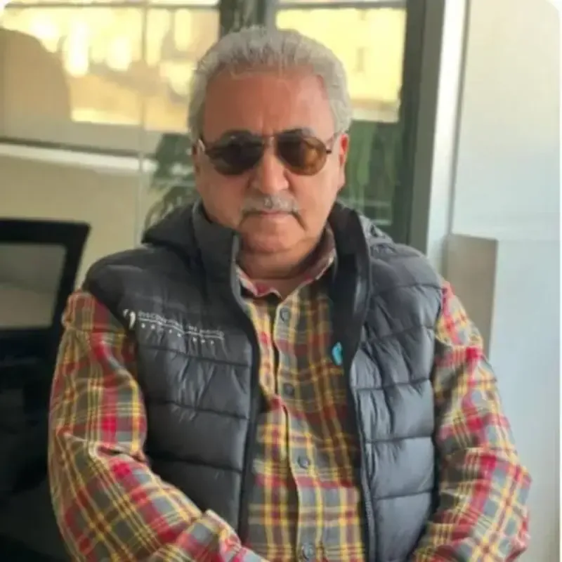 زجاجی