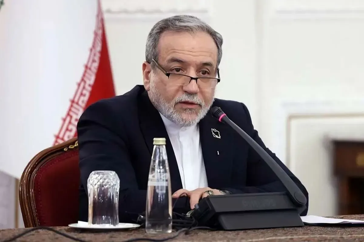 عراقچی: این روز‌ها دوباره از جنگ صحبت می‌شود، اما من از همین حالا به «بعد از جنگ» فکر می‌کنم/ چه جنگی رخ دهد و چه ندهد، سیاست‌های ما سر جای خود باقی است/ نمی‌توان در گوشه‌ای از منطقه شاهد جنگ بود و در گوشه‌ای دیگر، انتظار صلح و آرامش داشت/ پس از دو جنگ ۱۲ و ۴۰ روزه، دیگر هیچ چیز در جهان مانند گذشته 