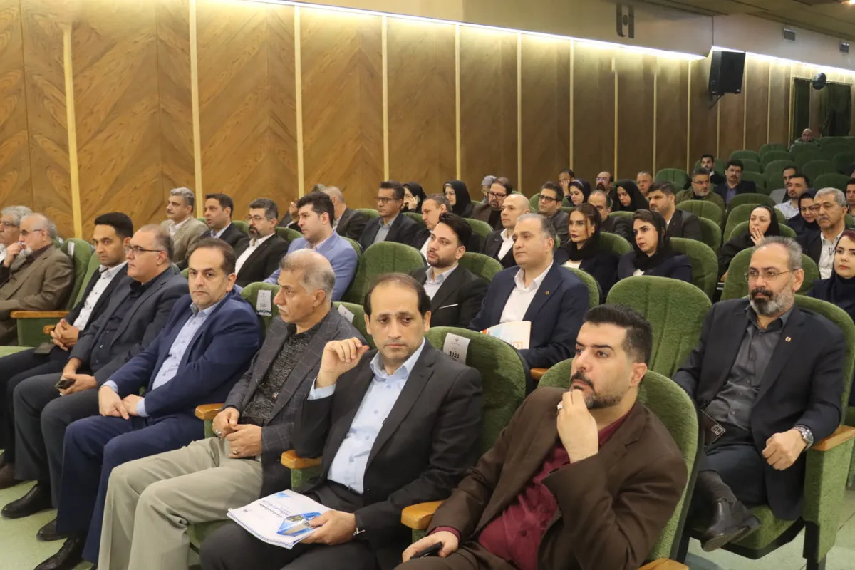 لزوم کاهش فاصله میان منابع جذب شده و تسهیلات پرداختی