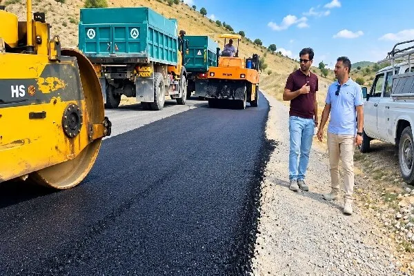 عملیات آسفالت راه روستایی تاکسیسه به مورزرد زیلایی آغاز شد