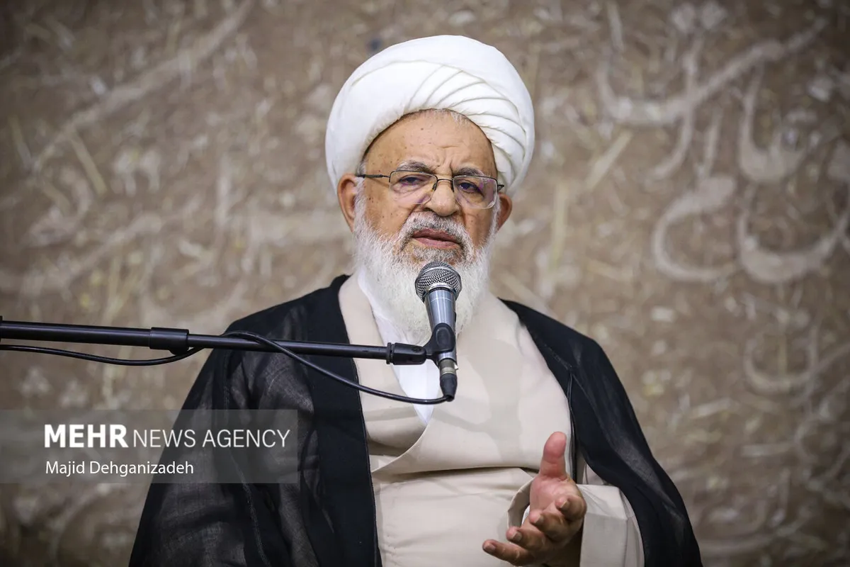 امام جمعه یزد بر حفظ اتحاد و میدانداری مردم تأکید کرد