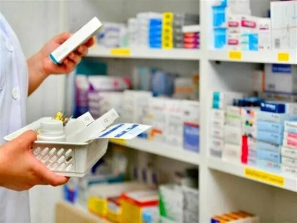 استاندار خراسان رضوی: پیگیری مطالبات داروخانه‌ها با استفاده از ظرفیت‌های ملی و استانی