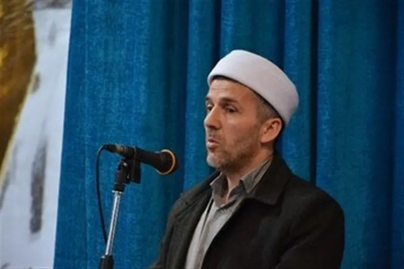 امام جمعه مهاباد:دیدار مسئولان با مردم به افزایش رضایتمندی کمک میکند