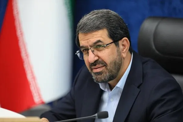 تاکید استاندار همدان بر پرهیز از جزیرهای عمل کردن دستگاههای اجرایی