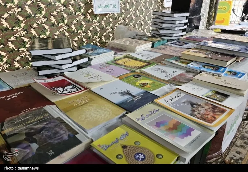 رونق کتاب و کتابخوانی موجب توسعه جامعه میشود