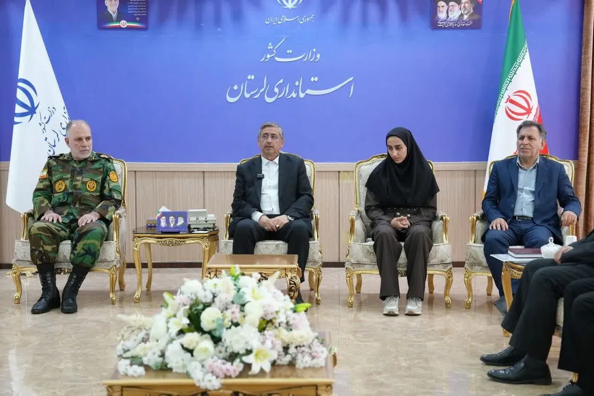 تجلیل استاندار لرستان از غزل فتحی