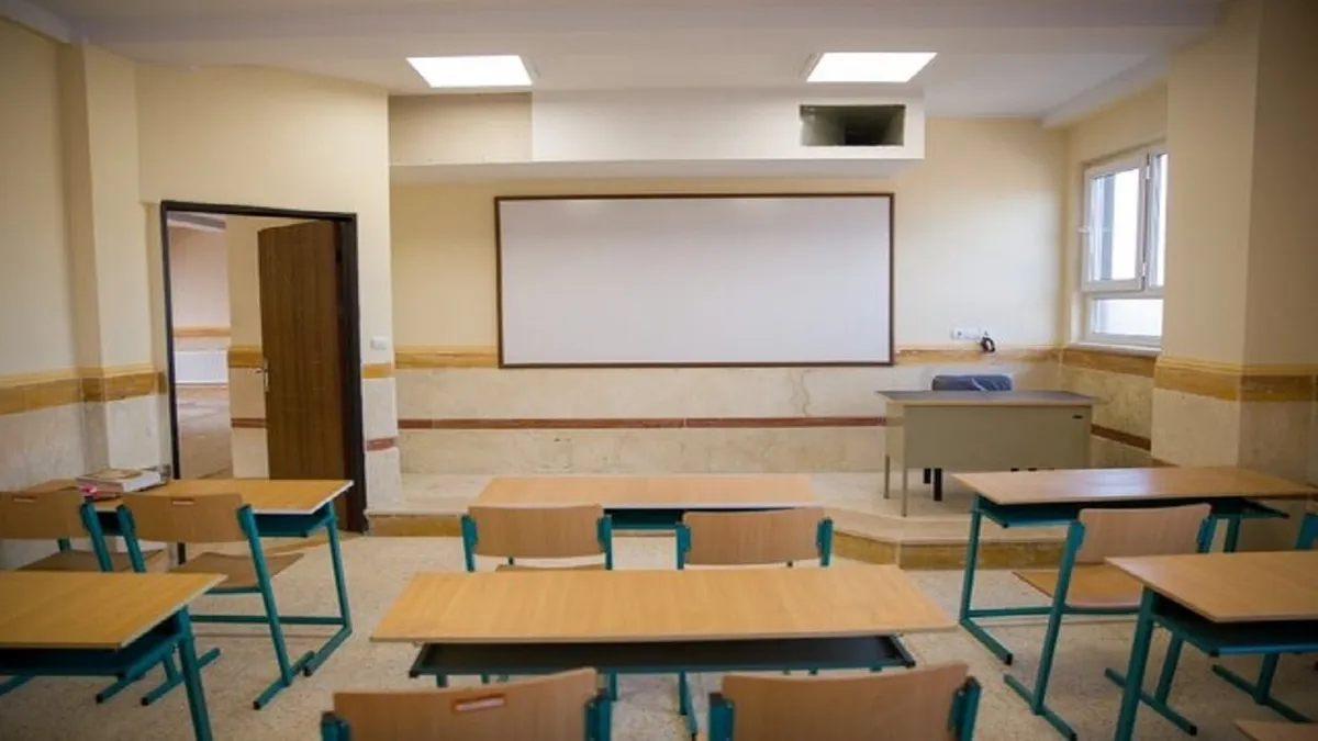افتتاح ساختمان دبیرستان ۳ کلاسه سکینه حیاتی در شهرخوزی مهر