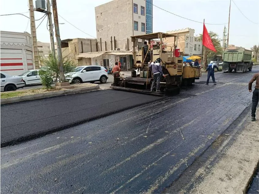 ترمیم و آسفالت بیش از ۱۰۰ هزار مترمربع از معابر اهواز